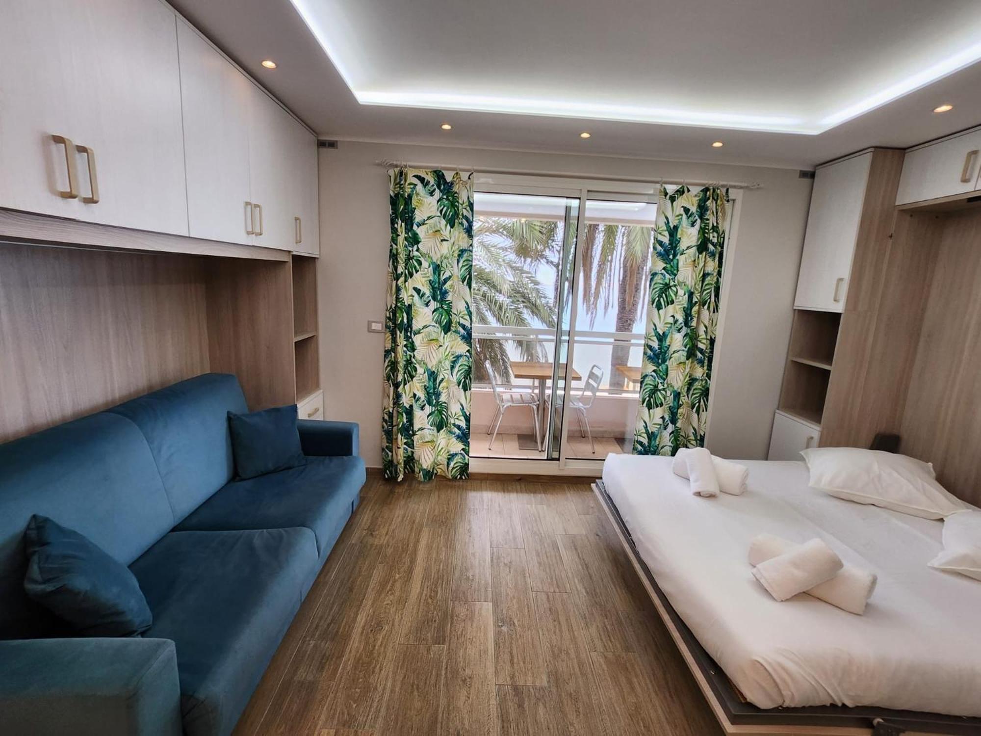Bluemarine, Studio Vista Mare Menton Exterior foto
